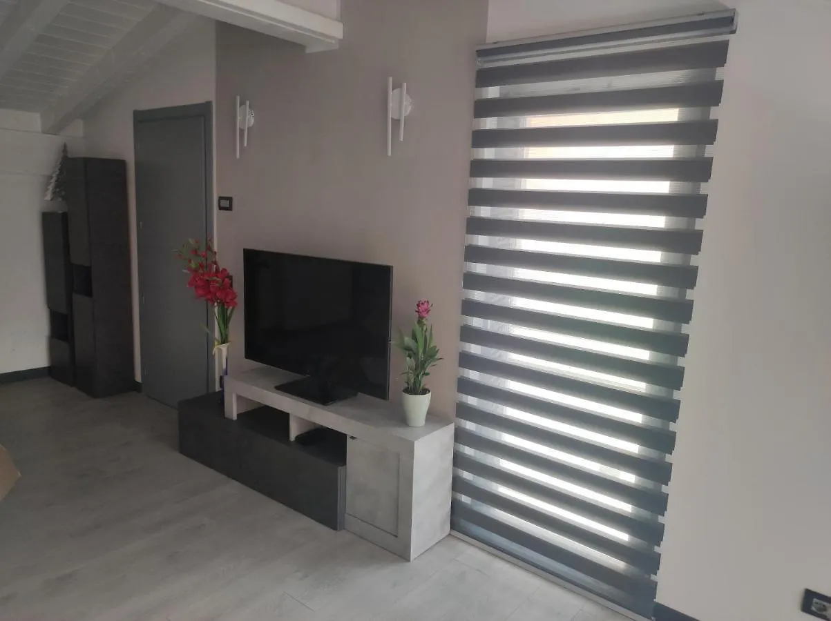Σπίτι διακοπών Luminoso Appartamento Vista Lago Solto Collina