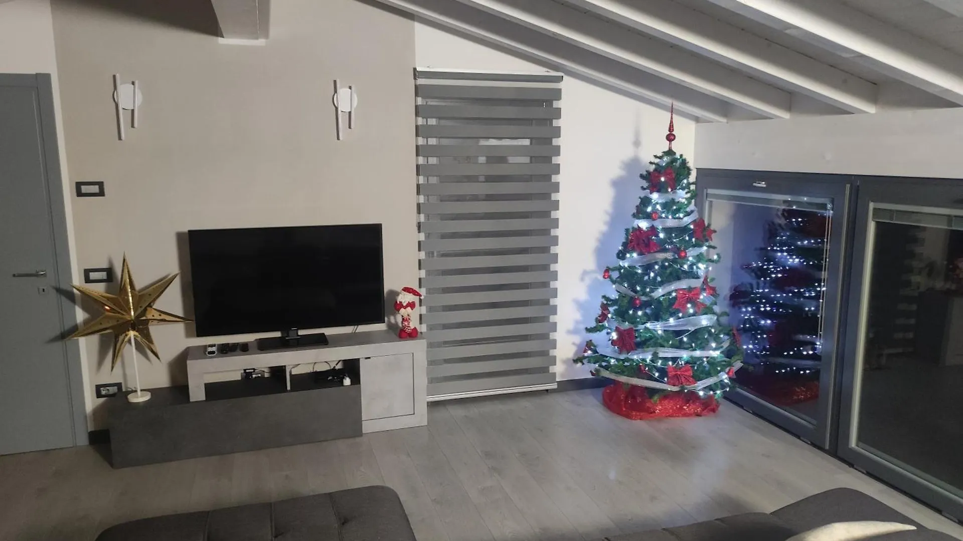 Luminoso Appartamento Vista Lago Solto Collina 0*,