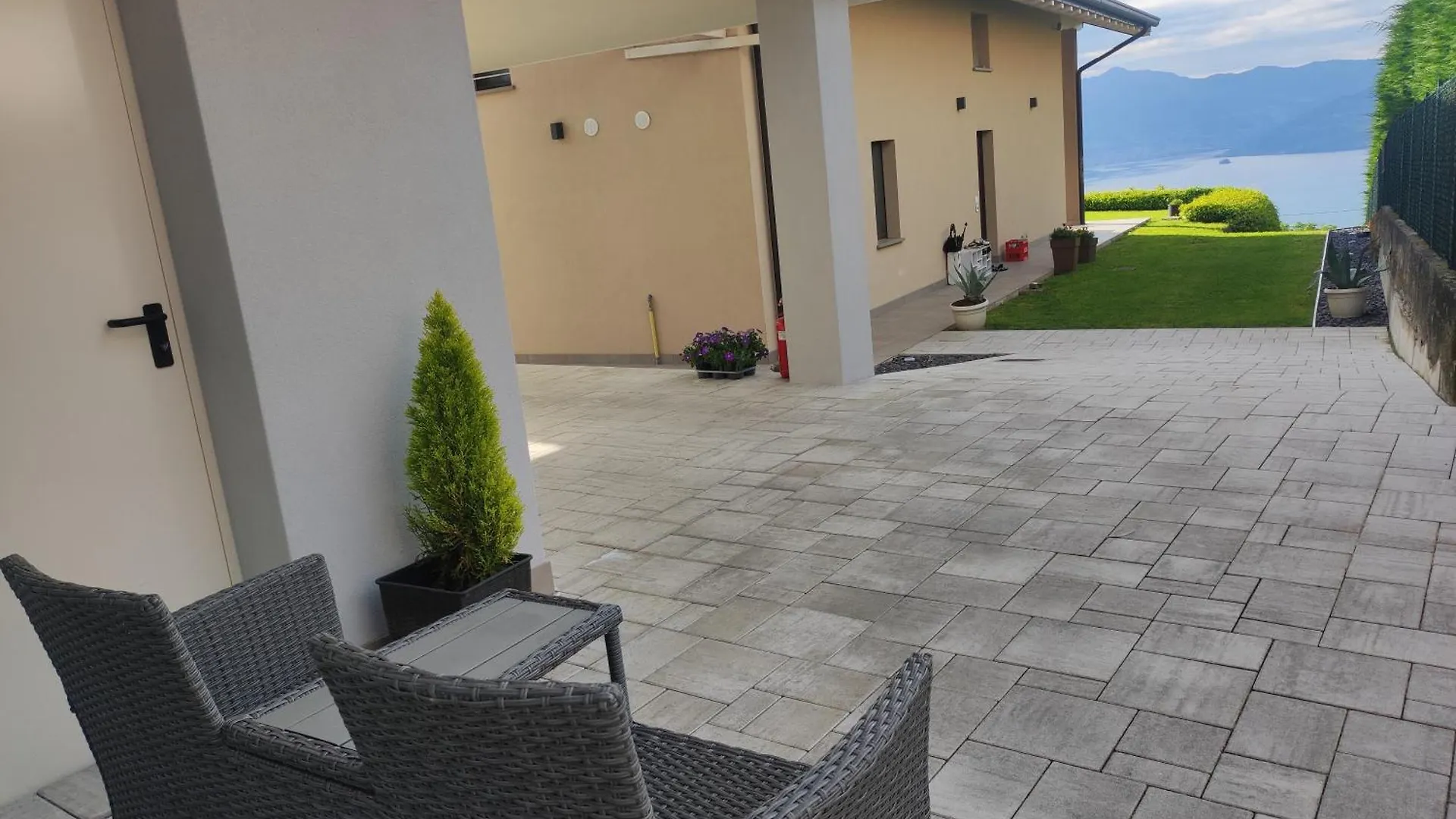 Σπίτι διακοπών Luminoso Appartamento Vista Lago Solto Collina